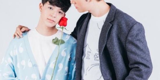 2Moons🌙❤️🌙👨❤️💋👨