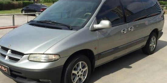 Crysler gran caravan RJ