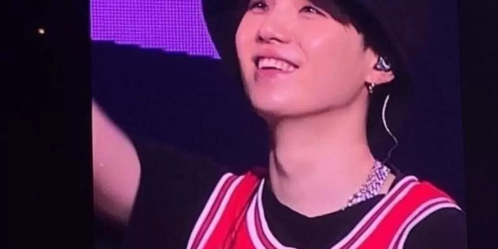 A̸R̶M̶Y̶S͎ || 𝐋𝐎𝐕𝐄 𝔹𝕋𝕊⁷ 🇰🇷🎤💜